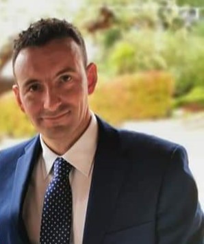 Edile Lizzi, Chi Sono